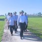 Đồng chí Nguyễn Đức Quyền, Phó Chủ tịch Thường trực UBND tỉnh đi kiểm tra, chỉ đạo bảo đảm nước tưới phục vụ sản xuất nông nghiệp